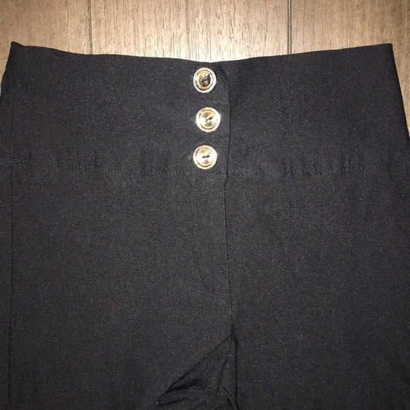 shorts - Picture 3 of 4